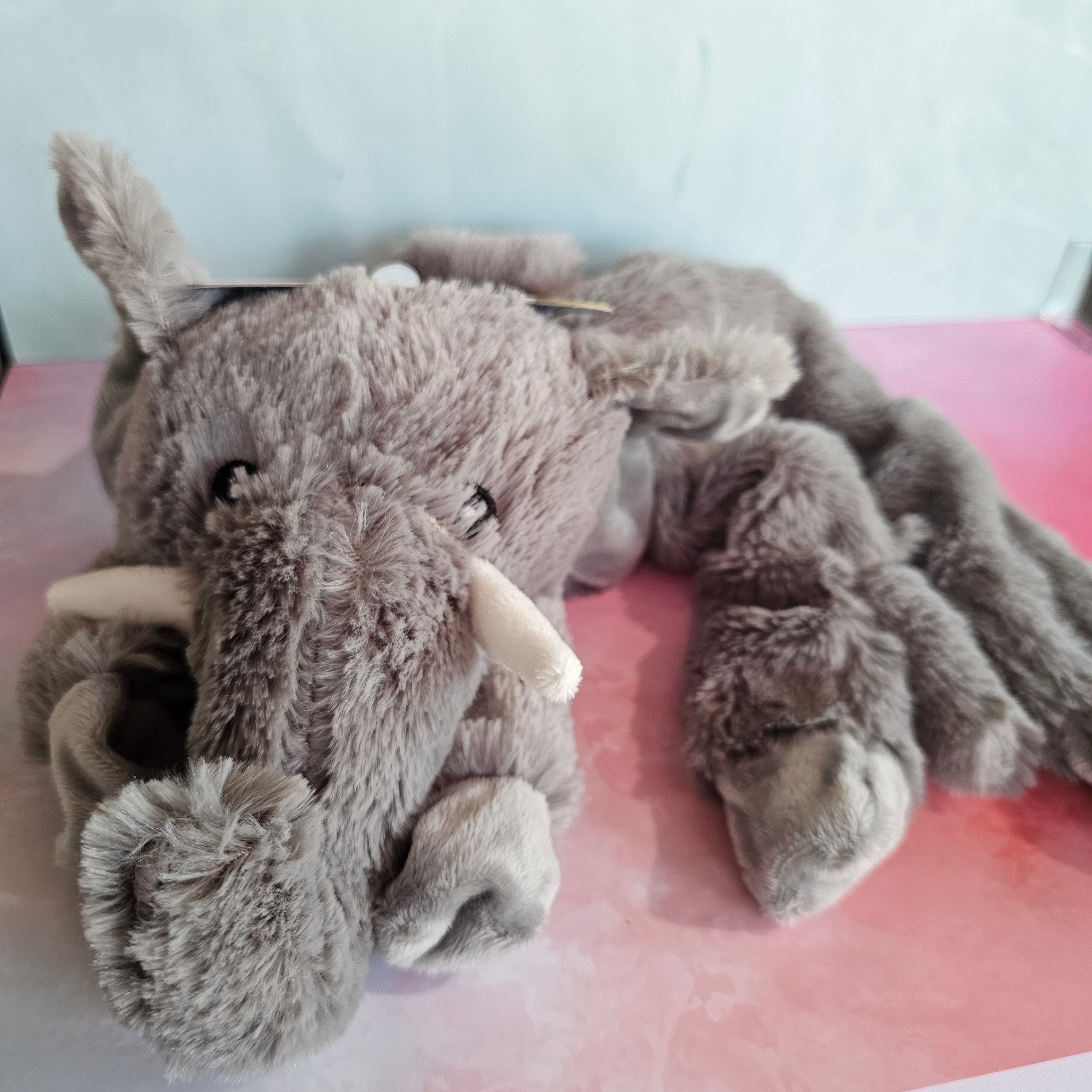 Plüsch Elefant