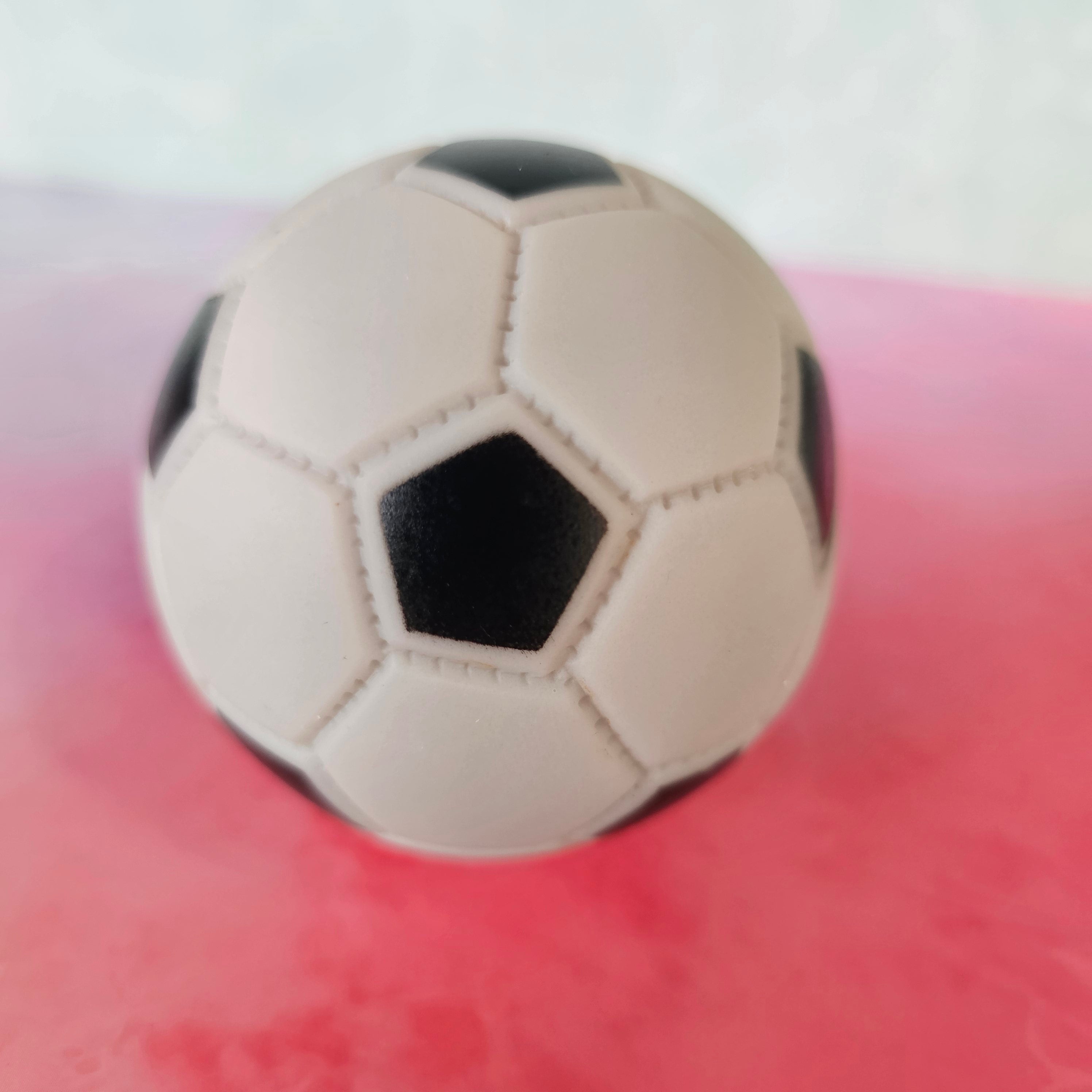 Fußball klein